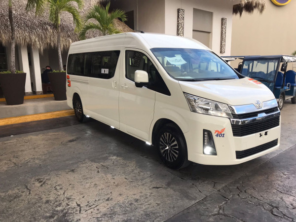TOYOTA HIACE - 2020
